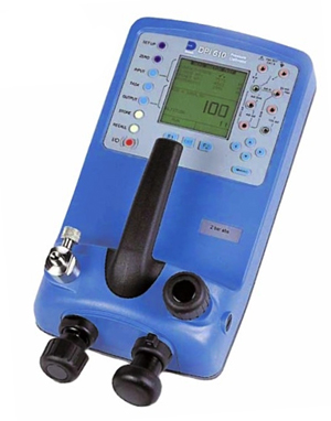 Портативные калибраторы давления и прецизионные цифровые манометры DPI 610/DPI 615