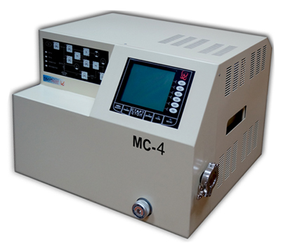 Гелиевый масс-спектрометрический течеискатель МС-4
